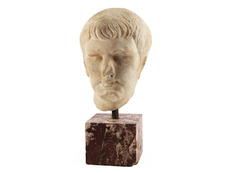 Marmorkopf des jugendlichen Kaisers Augustus